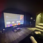 Апартаменты Cinemaroom - Netflix -hyper Centre *