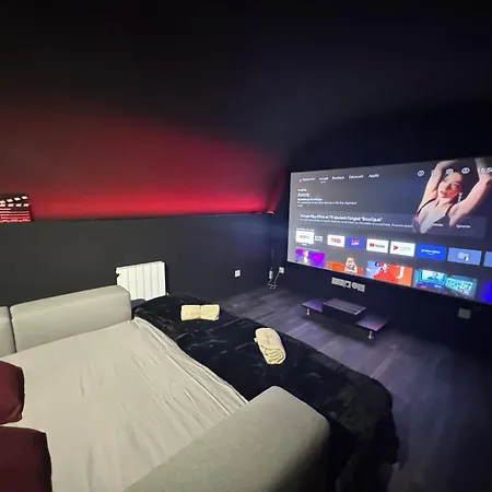 Апартаменты Cinemaroom - Netflix -hyper Centre *